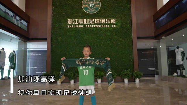 床上有个好莱坞