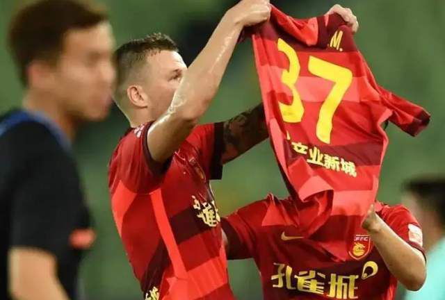 午夜在线播放免费人成无
